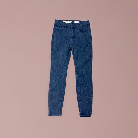 Pilcro and the Letterpress Women's Slate Blue Floral Debossed Skinny Pant 26P - Picture 1 of 13